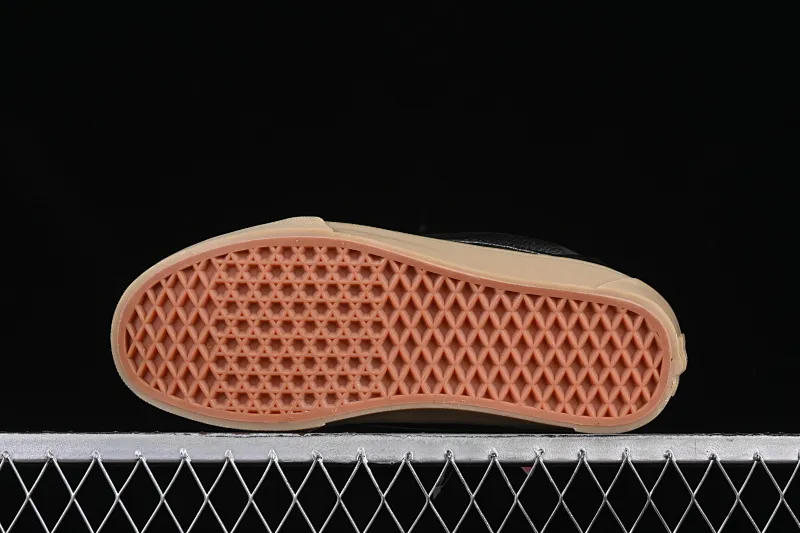 All categories Vans Vans series Vans Low Vans low-top Vans Knu Skool Vans low-top retro casual fat bread shoes VN000CRPGRN